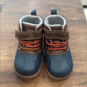 Toddler boys Blue and Brown Boots
